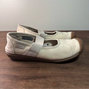 Keen Sienna Mary Jane Flats Shoes Beige Canvas Slip-Ons Women’s 9 Rubber Toe